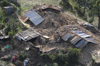 Фотография к новости: Не менее 128 человек погибли в результате землетрясения в Непале
