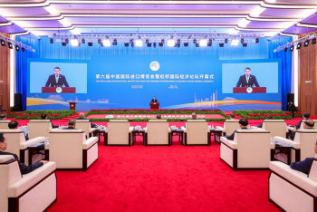 Фотография к новости: Смаилов в Шанхае пригласил к сотрудничеству китайские компании