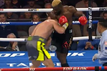 Фотография к новости: Нокаутом завершился реванш обидчика известного казахстанского супертяжа