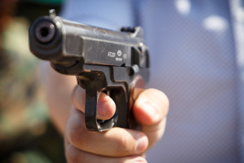 Фотография к новости: Вооруженный мужчина в Гамбурге сдался после 18 часов переговоров