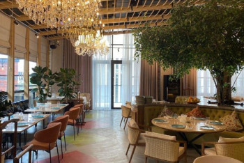 Фотография к новости: Убийство жены Бишимбаева: полиция изъяла видео из ресторана "БАУ"