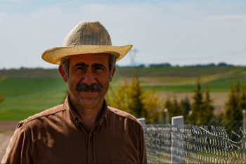 Фотография к новости: "Вкусные и натуральные" - учёный из Турции забрал семена казахстанских овощей, чтобы выращивать у себя в огороде