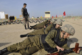 Фотография к новости: Солдатам резервной военной службы запрещено играть в азартные игры – министр обороны РК