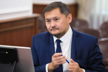 Фотография к новости: Стипендии, зарплаты, цифровой университет: о чём рассказал глава Миннауки Токаеву