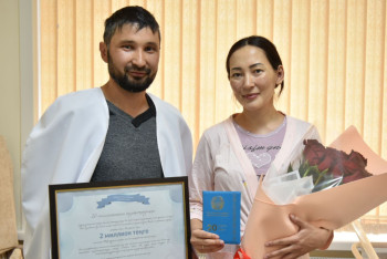 Фотография к новости: 20-миллионная казахстанка родилась в Бурабае