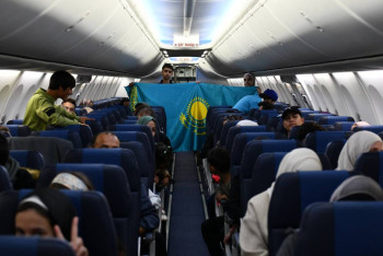 Фотография к новости: Казахстанцы прибыли из сектора Газа в Алматы