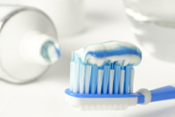 Фотография к новости: Какая зубная паста вредна для здоровья, рассказали учёные