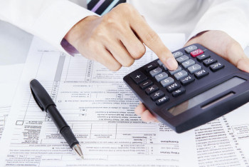 Фотография к новости: Как решить проблему закредитованности в Казахстане, рассказали эксперты