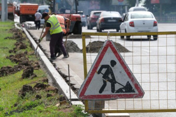 Фотография к новости: "Из камня или бетона": сколько денег тратят на новые бордюры в Казахстане