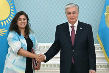 Фотография к новости: Токаев принял министра бизнеса и торговли Великобритании