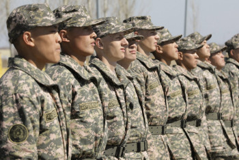 Фотография к новости: Зачем в Казахстане намерены призывать казахстанцев для военной службы в резерве