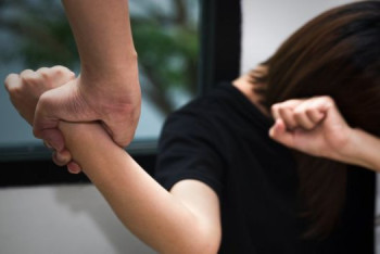 Фотография к новости: Жертвами бытового насилия в Казахстане всё чаще становятся многодетные мамы