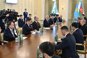 Фотография к новости: Касым-Жомарт Токаев и Ильхам Алиев провели переговоры