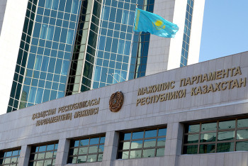 Фотография к новости: Мажилисмены в первом чтении одобрили законопроект "О масс-медиа"