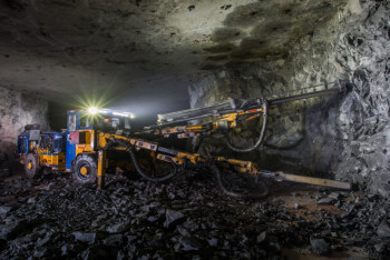 Фотография к новости: На рудниках "Казахмыса" возобновили работу после трагедии