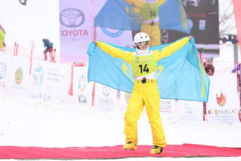 Фотография к новости: Жанбота Алдабергенова завоевала "бронзу" этапа кубка мира по фристайл-акробатике