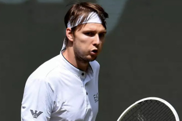 Фотография к новости: Александр Бублик одержал победу над россиянином на турнире в Санкт-Петербурге