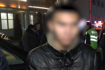 Фотография к новости: Стрелял и угрожал расправой. Алматинец вымогал у возлюбленной деньги