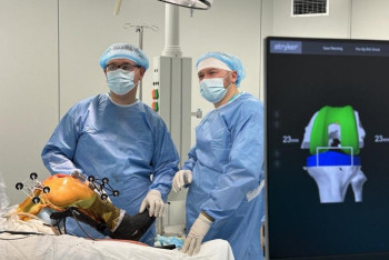 Фотография к новости: Робототехнику использовали для проведения операций по замене суставов в Астане