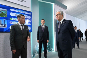 Фотография к новости: Населению наносится большой ущерб – Токаев об экологии в Актюбинской области