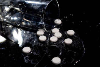 Фотография к новости: В каких случаях планируют освобождать от наказания наркосбытчиков в Казахстане