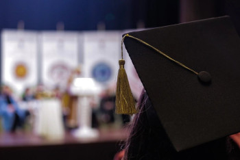 Фотография к новости: В Казахстане стартовал приём документов на гранты для поступления в магистратуру