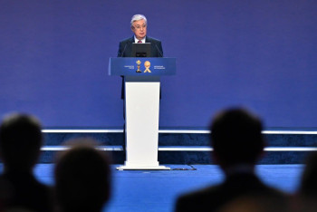 Фотография к новости: С качеством медицинских услуг растёт благосостояние граждан - Токаев