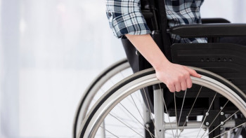 Фотография к новости: В Казахстане трудоустроено только 30% молодёжи с инвалидностью - депутат