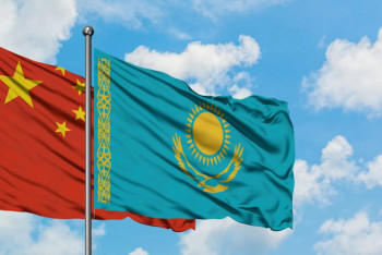 Фотография к новости: По итогам года Китай и Казахстан побьют новый рекорд по объёму товарооборота – посол КНР