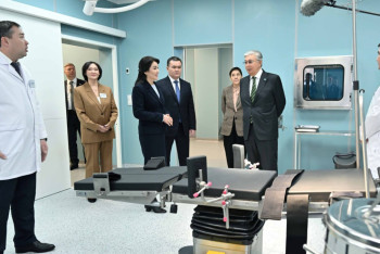 Фотография к новости: О нехватке поликлиник в Астане рассказали президенту