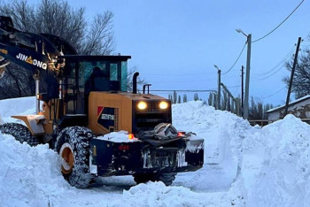 Фотография к новости: Спасены все застрявшие на трассах в Жамбылской области