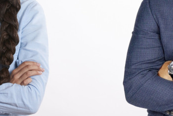 Фотография к новости: Брак трещит по швам: психолог назвал главный признак приближающегося развода