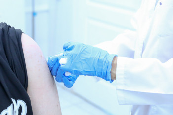 Фотография к новости: Дополнительная иммунизация: Более 600 тысяч казахстанцев получили прививку от кори