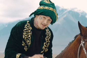 Фотография к новости: Моргенштерн заговорил на казахском