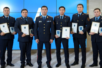 Фотография к новости: Правильное воспитание и порядочность: лучших сотрудников 2023 года назвал Антикор