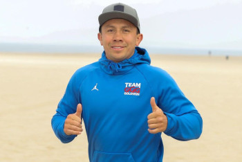 Фотография к новости: Геннадий Головкин поздравил соотечественников с Новым годом