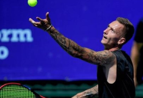 Фотография к новости: Казахстанский теннисист сенсационно обыграл соперника в Австралии