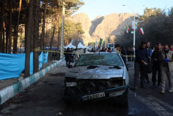 Фотография к новости: Более 70 человек погибли в результате взрыва у кладбища в Иране - СМИ