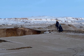 Фотография к новости: Автобус с людьми провалился под землю в Павлодарской области