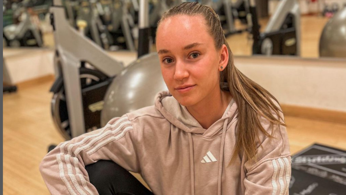  instagram.com/lenarybakina