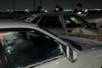 Фотография к новости: Пять человек пострадали и один погиб при столкновении трёх авто в Уральске