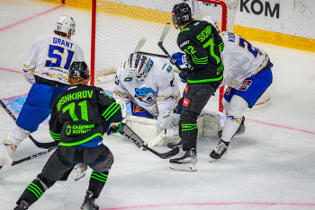 Фотография к новости: "Барыс" проиграл "Салавату Юлаеву", но победил в драке на льду