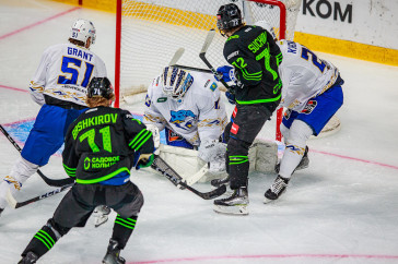 Фотография к новости: "Барыс" проиграл "Салавату Юлаеву", но победил в драке на льду