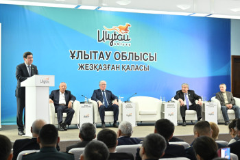 Фотография к новости: Спикер мажилиса посетил ТЭЦ, фабрику и шахту в области Улытау