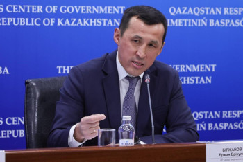 Фотография к новости: Биржанов назвал преимущества оплаты через QR