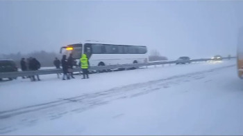 Фотография к новости: Замерзавших на трассе 16 россиян спасли в Акмолинской области
