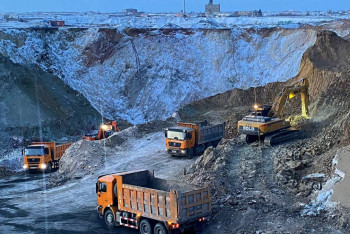 Фотография к новости: Дополнительную технику привлекли для поисково-спасательных работ на территории "Майкаинзолото"