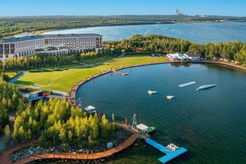 Фотография к новости: Мор лебедей в Мангистау: в "Rixos" проведут внеплановую проверку