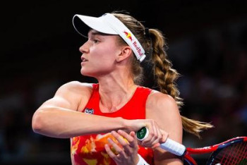 Фотография к новости: Стало известно имя первой соперницы Рыбакиной на Australian Open-2024