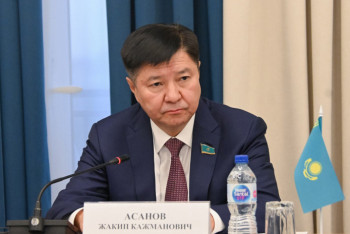 Фотография к новости: Жакып Асанов получил новое назначение